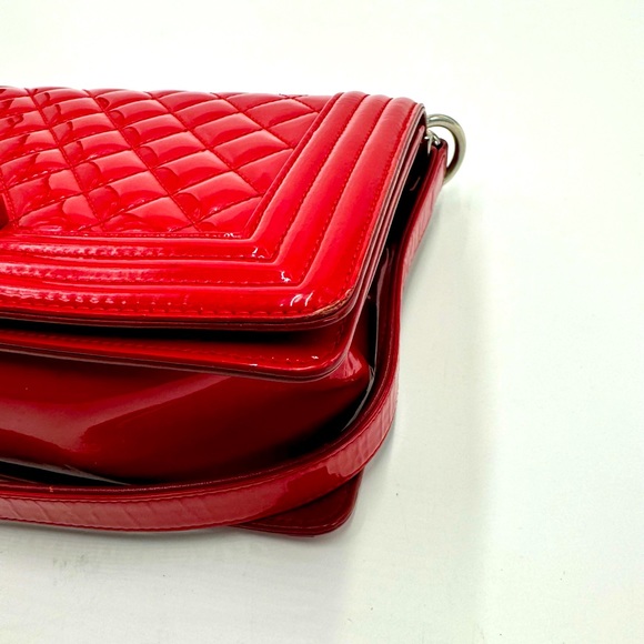 Chanel Boy Red Plexiglass Quilted Matelasse Patent Leather Med Shoulder Bag Ex++ - Picture 7 of 16